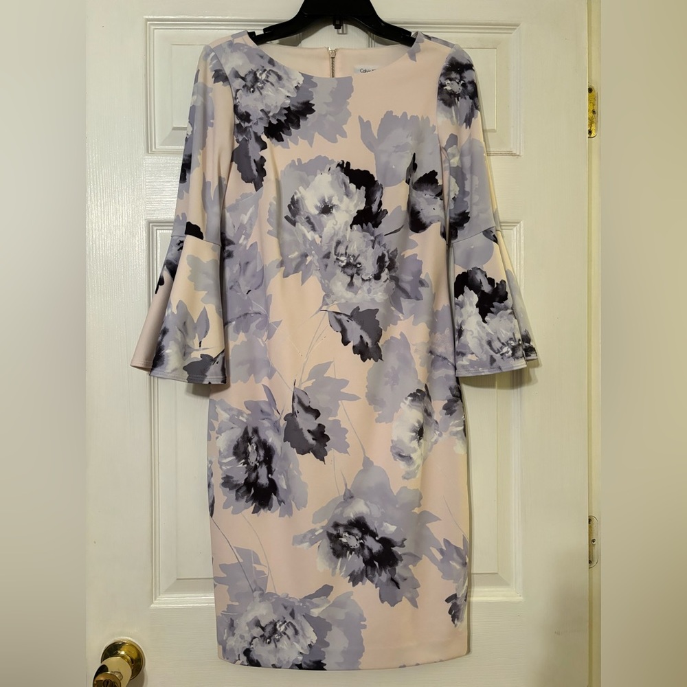 Beige and lavender floral